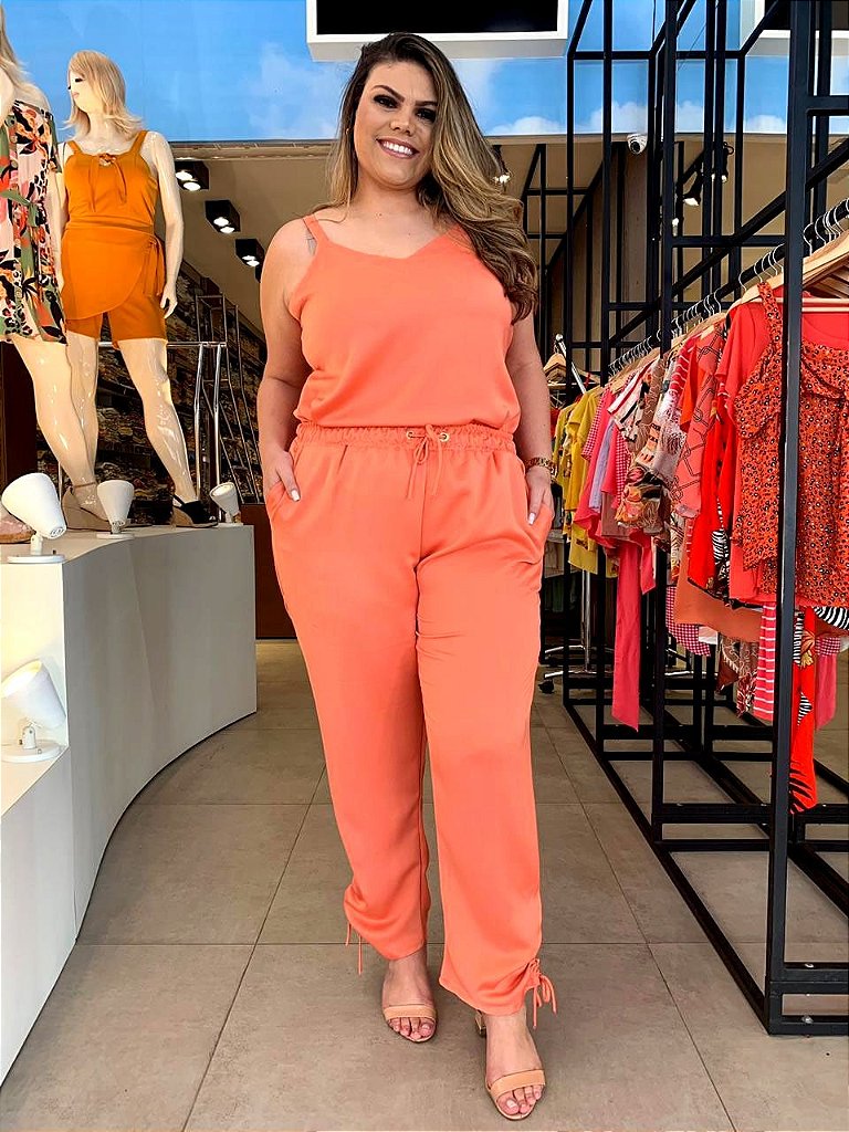 conjunto de calça e blusa plus size