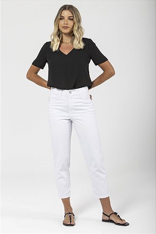 Calça Sarja Mom Branca - Osaka — modelagem Mom