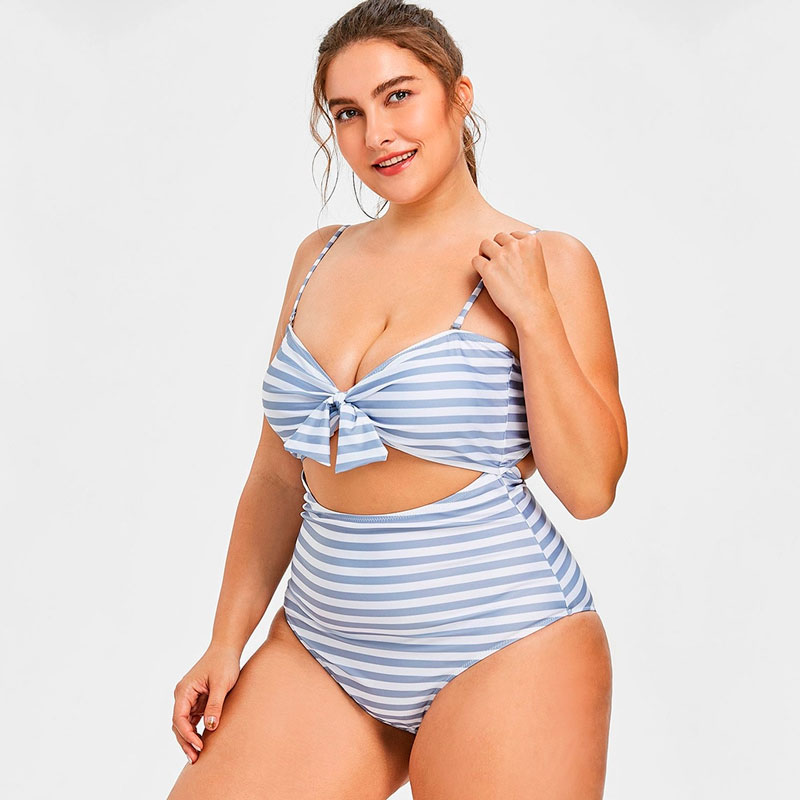 maiô plus size fechado nas costas