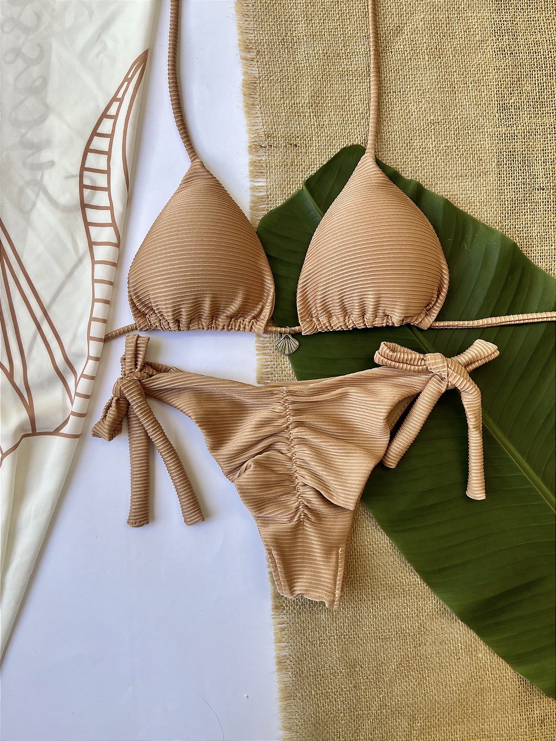 Calcinha de Biquíni Empina Bumbum Dourado Canelado Marétoa