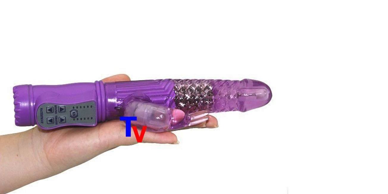 Segurando vibrador jack rabbit rotativo tulipa sex shop