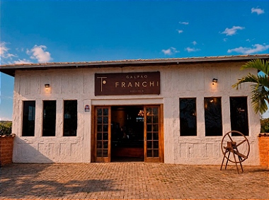 Fachada da Galeria Franchi em Tiradentes, MG