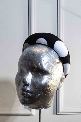 JC Tiara Címera Poá