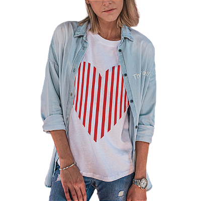 Camiseta Feminina Branca de Algodão P - Coração listrado