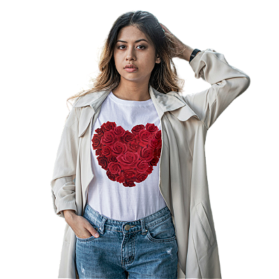 Camiseta Feminina Branca de Algodão P - coração de rosas
