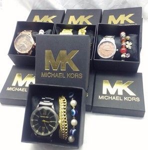 Kit 05 Relógios Femininos MK Com Caixinha e Pulseira