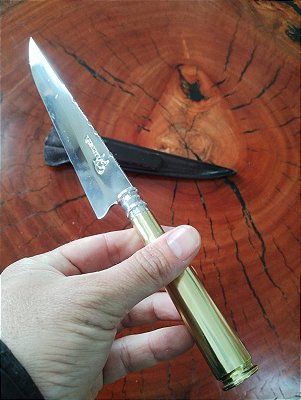 🔪 Faca Artesanal com Cabo de Cartucho .50 – Edição Exclusiva e Colecionável