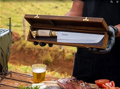 Faca Churrasco Zakharov 9" Golden Skull no Estojo de Madeira