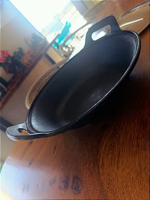 Panela Wok Nº 36 com Tampa de Vidro – Alças de Ferro