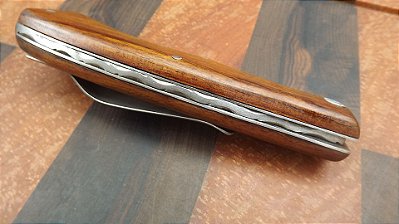 Canivete 4,5” Forjado em aço carbono , cabo em madeira nobre,  Brut Forj