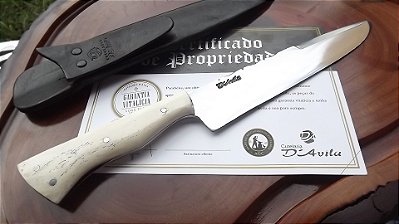 Faca Gaucha 8”, lâmina larga e polida.