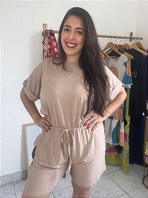 Macaquinho gata