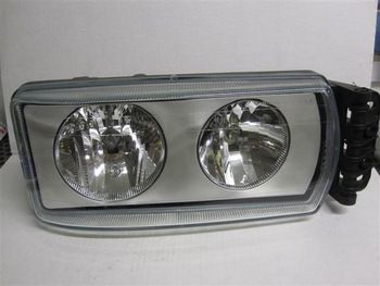 504020193 FAROL PRINCIPAL FUNDO FOSCO IVECO STRALIS (...2010) ESQUERDO