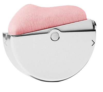 GLOSSIER Stretch Blending and Buffing Face Brush