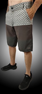 Bermuda Phantom Elastano Three Mixed Cores Marrom,Roxo,Verde e Vermelho.