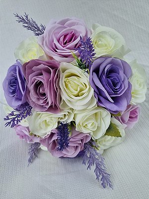 Buquê de Noiva Cerimonial em tons de Lavanda com Branco