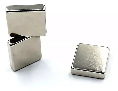 Kit com 50 Peças Ímã de Neodímio Quadrado 10x10x2mm N35 Super Forte