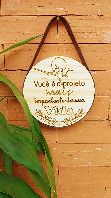 Quadro Frase Motivacional Madeira e Couro Ecológico Parede Porta Sala