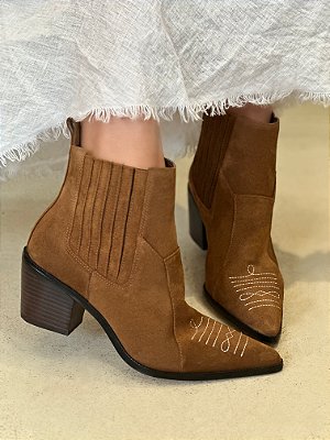 Bota Anzetutto Stela