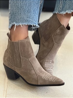 Bota Anzetutto Stela