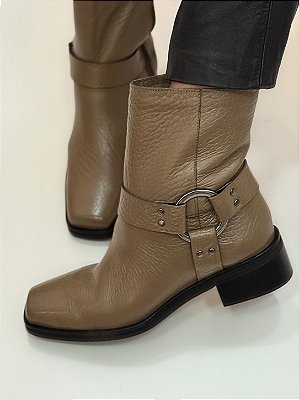 Bota Greta