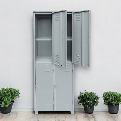 Roupeiro de aço 4 portas grandes com prateleira