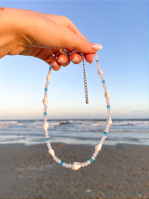 Choker Mar com Cristais de Vidro e Mini Conchas