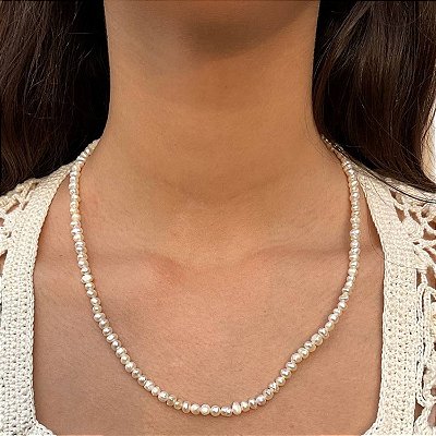 Colar de pérolas de água doce .