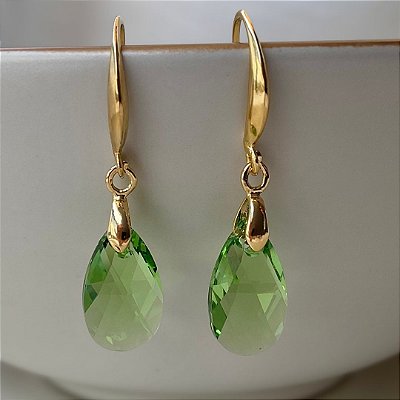 Brincos com cristal austríaco gota verde peridoto .