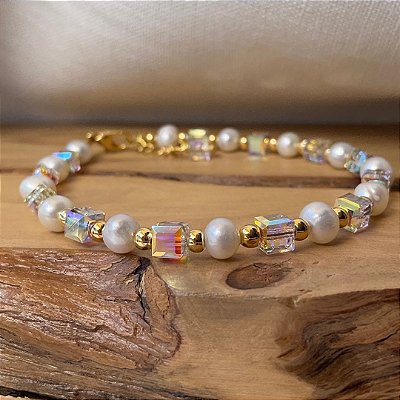 Pulseira “Cala degli Angeli” (pérolas barrocas e cristais austríacos)