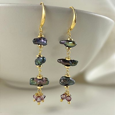 Brincos Scogli Neri ( pérolas barrocas e cristais )