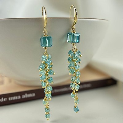 Brincos Cascata Azzurra ( apatita e cristal austríaco )