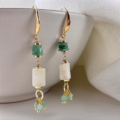 Brincos Essenza ( esmeraldas e pedra da lua )