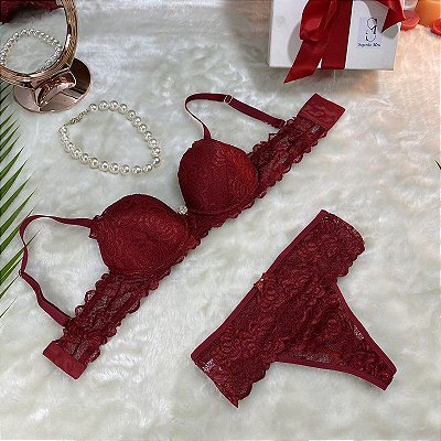 Conjunto em Renda com Detalhe de Pedra