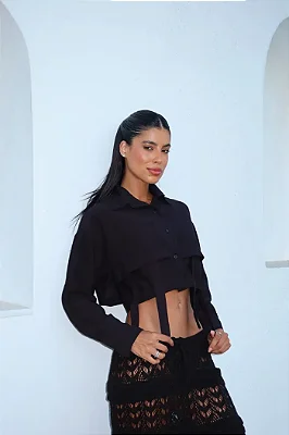 CAMISA CROPPED MIA PRETO