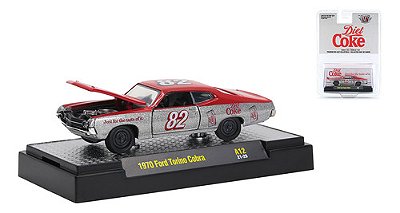 Miniatura M2 Machines 1:64 1970 Ford Torino Cobra Diet Coke