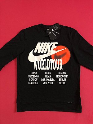 Camiseta Nike Sportswear Worldtuor Masculina