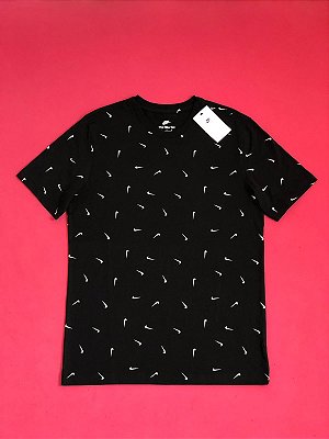 Camiseta Nike Swoosh Masculina