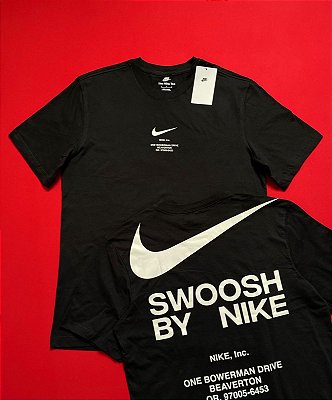Camiseta Nike Sportswear Swoosh Preta Masculina