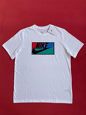 Camiseta Nike Sportswear Graphic Branca Masculina