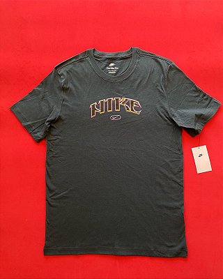 Camiseta Nike Sportswear Verde Masculina