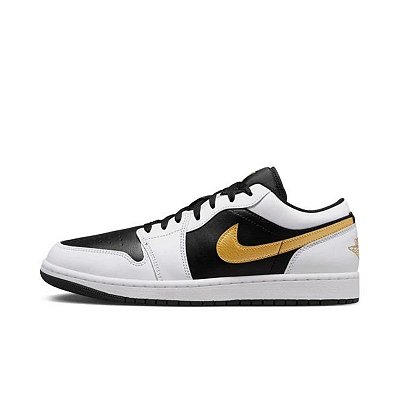 Tênis Air Jordan 1 Low White Black Metallic Gold Swoosh - 553558-172