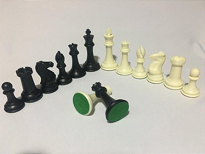 Peças de Xadrez Escolar Mod. Staunton Sem Peso - Rei 7,3cm - Mercadão Dos  Esportes, loja de materiais esportivos