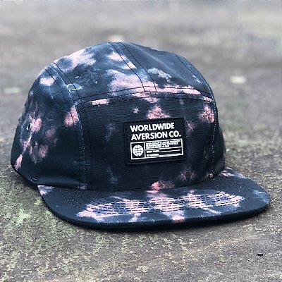 Boné Aversion Five Panel Aba Reta Tie Dye Bleach - Model Worldwide