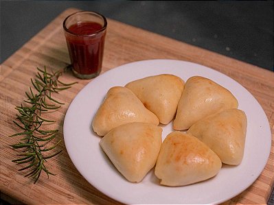 Esfiha de Frango com Requeijão - 25 Unidades -. 083