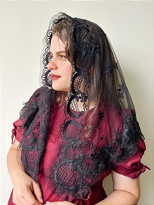 Véu Bordado Preto