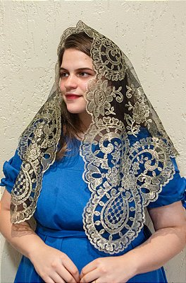 Mantilha Dourada Importada - A Mantilha da Thais Schmitt