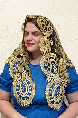 Mantilha Medalhão Preta com Dourado