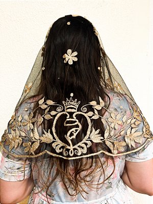 Véu Bordado Branco Floral Dourado