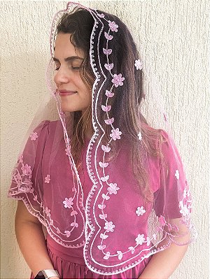 Véu Bordado Flores e Folhas Rosa Bebê